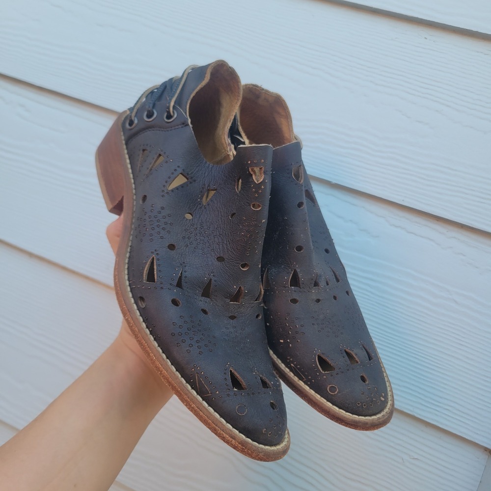 Musse & Cloud Women Ankle Boots 7 Brown Leather Perforated Boho Western Booties